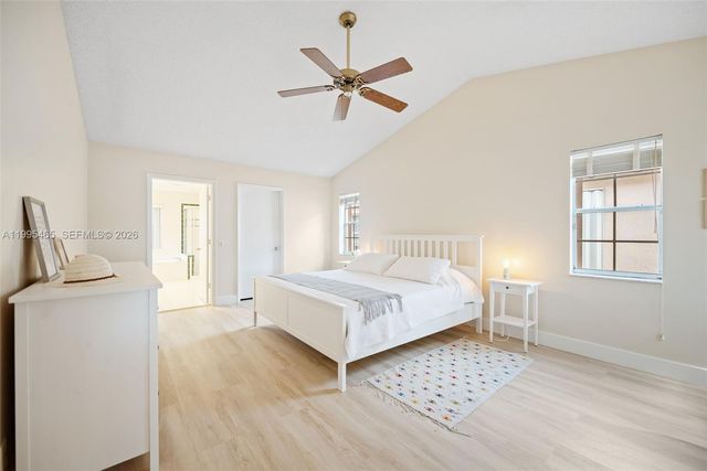 380 Cameron Dr, Weston, FL 33326