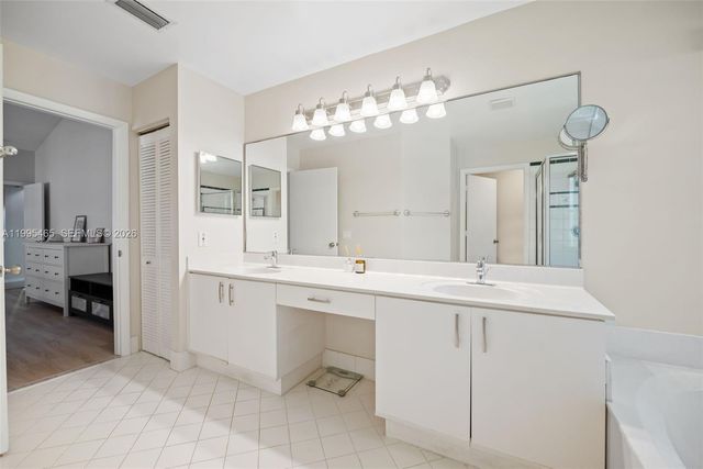 380 Cameron Dr, Weston, FL 33326