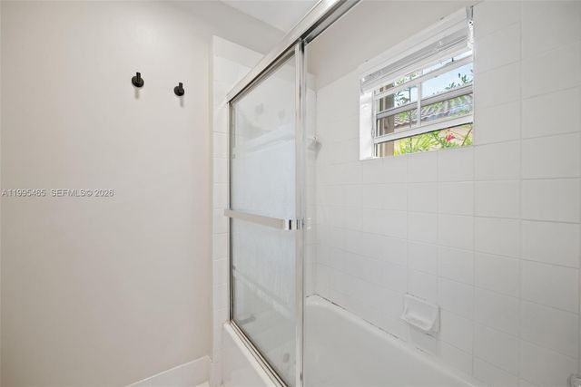 380 Cameron Dr, Weston, FL 33326