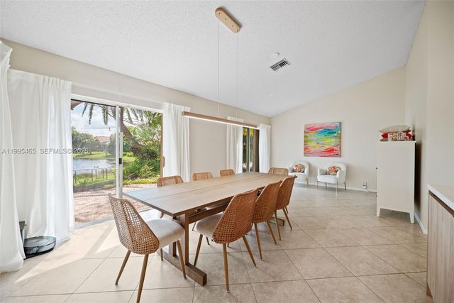 380 Cameron Dr, Weston, FL 33326