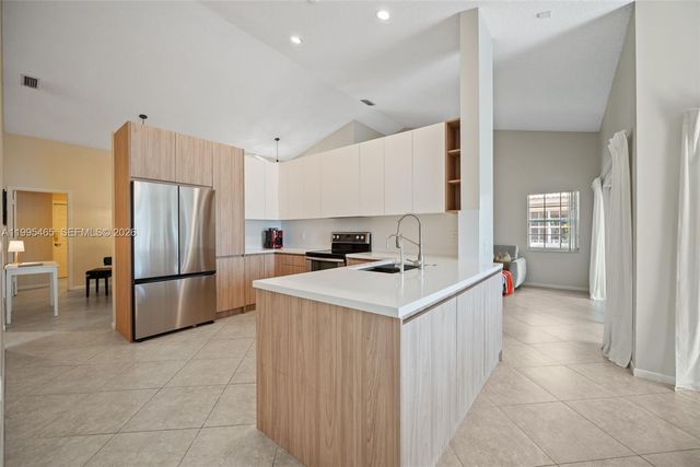 380 Cameron Dr, Weston, FL 33326