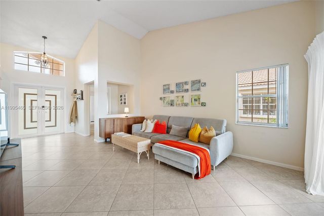 380 Cameron Dr, Weston, FL 33326