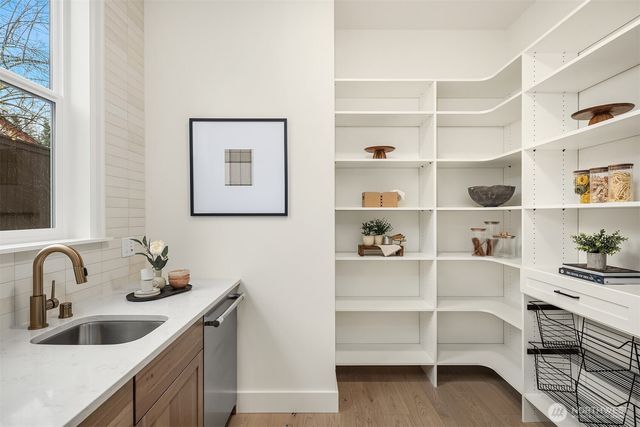 10468 NE 113th Place, Kirkland, WA 98033