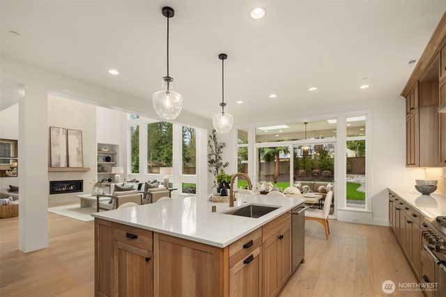 10468 NE 113th Place, Kirkland, WA 98033