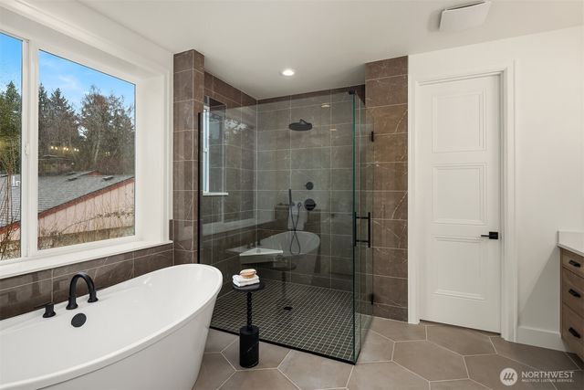 10468 NE 113th Place, Kirkland, WA 98033