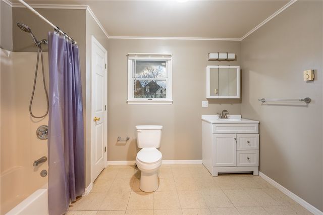 700 Hoke St, Latrobe, PA 15650