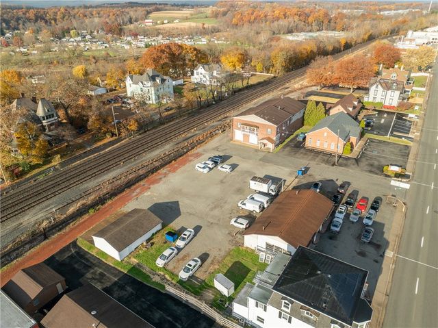 700 Hoke St, Latrobe, PA 15650