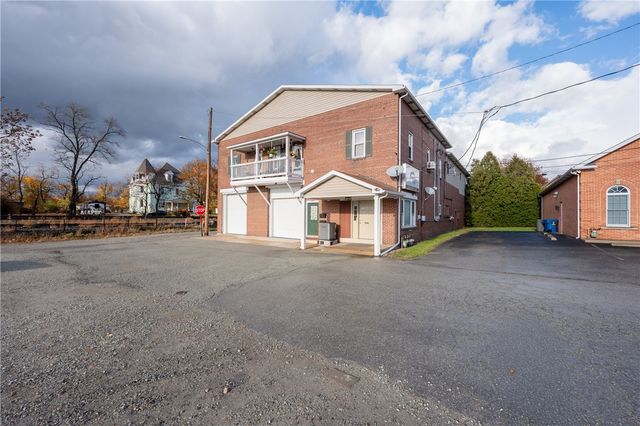 700 Hoke St, Latrobe, PA 15650