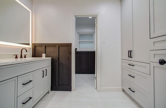 10427 Metronome Drive, Houston, TX 77043