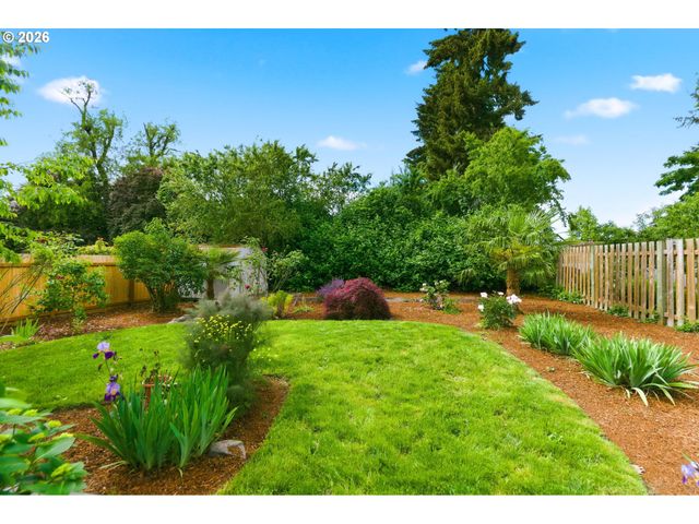 3463 Se MCCARTNEY Ln, Milwaukie, OR 97267