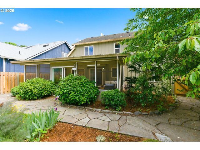 3463 Se MCCARTNEY Ln, Milwaukie, OR 97267