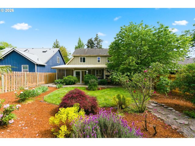 3463 Se MCCARTNEY Ln, Milwaukie, OR 97267
