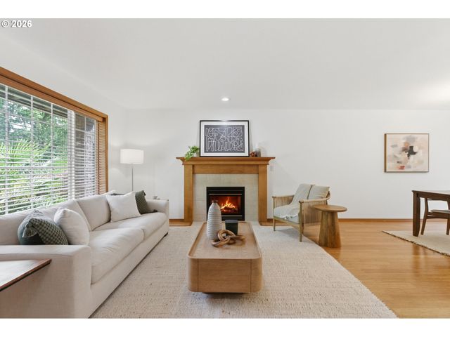 3463 Se MCCARTNEY Ln, Milwaukie, OR 97267