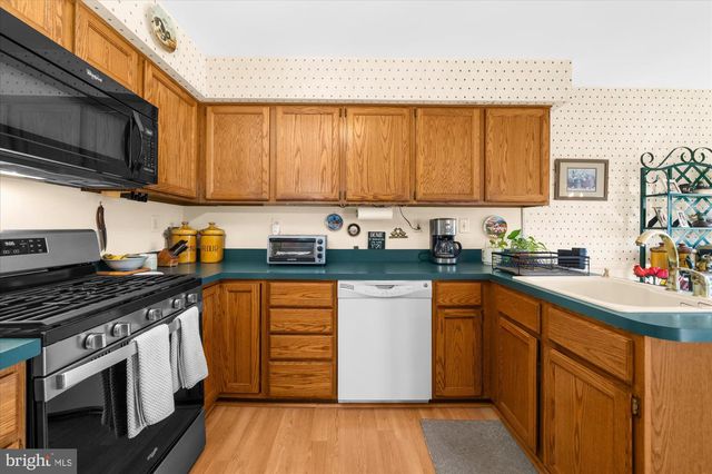 478 AMHERST CT, Harleysville, PA 19438