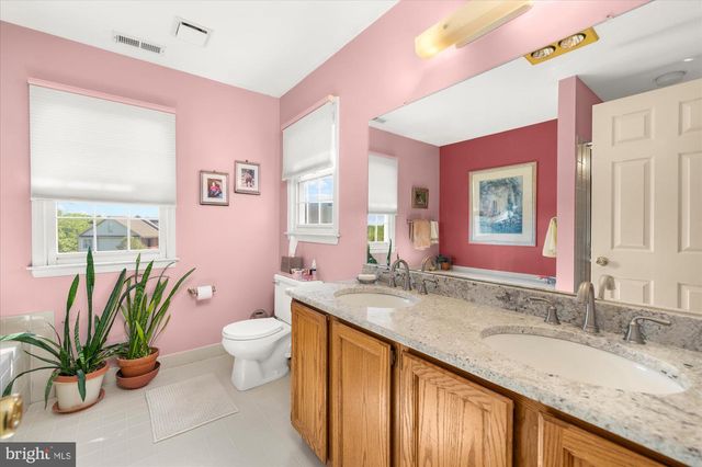 478 AMHERST CT, Harleysville, PA 19438