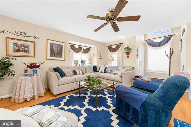 478 AMHERST CT, Harleysville, PA 19438