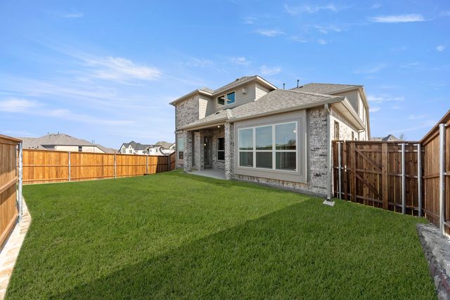 2704 Emerald Shallows Drive, Mckinney, TX 75072