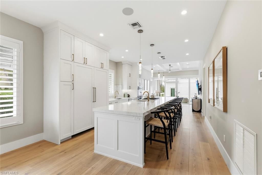 888 10th AVE S, NAPLES, FL 34102 — photo 4
