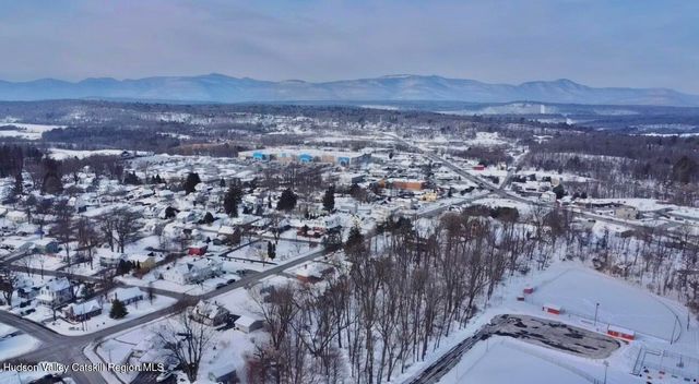 142 Broome Street, Catskill, NY 12414