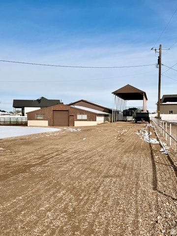 2298 W 800 N, Clinton, UT 84015