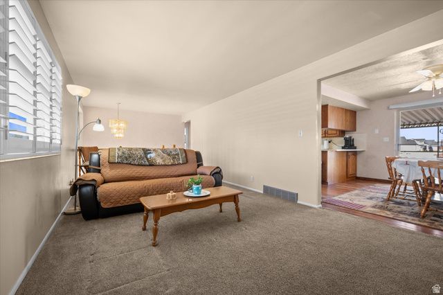 2298 W 800 N, Clinton, UT 84015