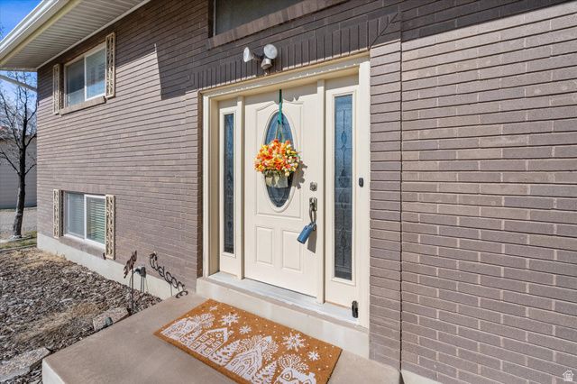 2298 W 800 N, Clinton, UT 84015