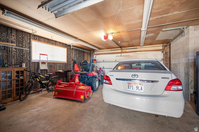 2298 W 800 N, Clinton, UT 84015