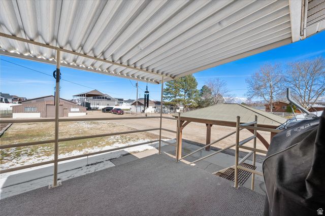 2298 W 800 N, Clinton, UT 84015