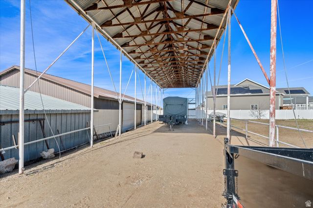 2298 W 800 N, Clinton, UT 84015