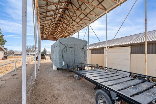 2298 W 800 N, Clinton, UT 84015