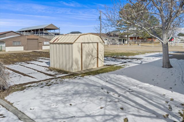 2298 W 800 N, Clinton, UT 84015