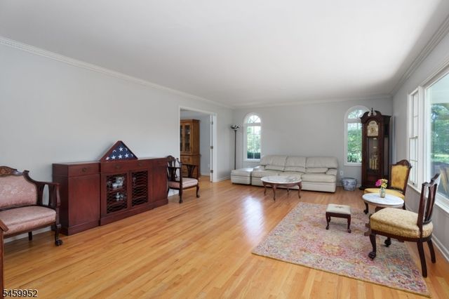 10 Wesley Court, Montgomery Twp., NJ 08558