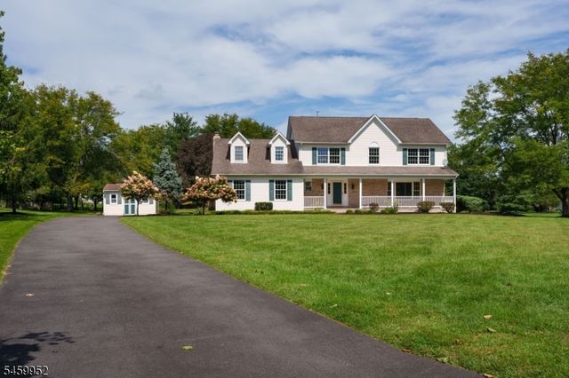 10 Wesley Court, Montgomery Twp., NJ 08558