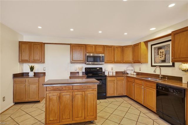 815 Mission AVE, Virginia Beach, VA 23462