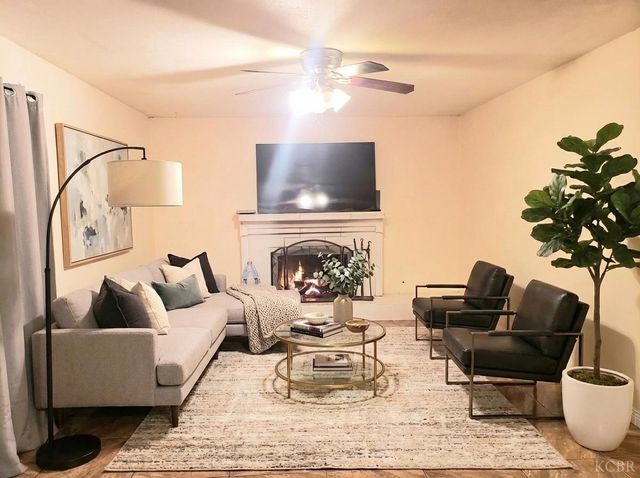 150 W Deodar Lane, Lemoore, CA 93245