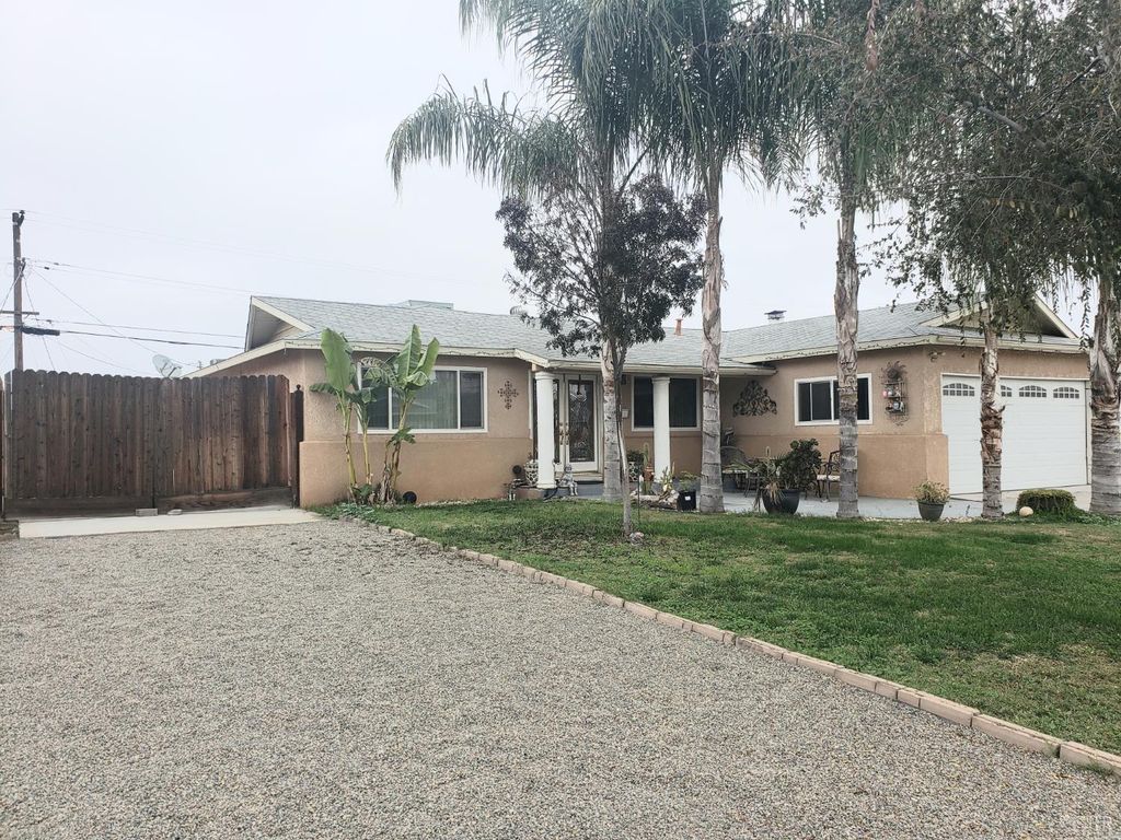 150 W Deodar Lane, Lemoore, CA 93245