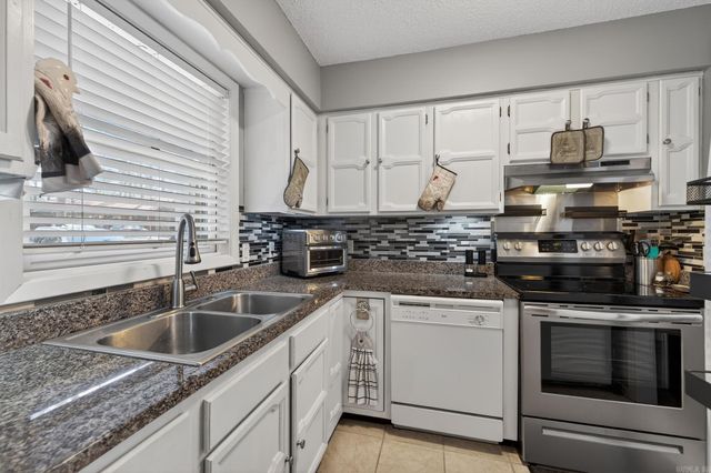 18 Macotera Place, Hot Springs Village, AR 71909