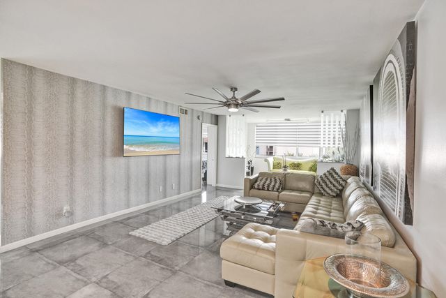 2603 NW 103rd Avenue 401, Sunrise, FL 33322