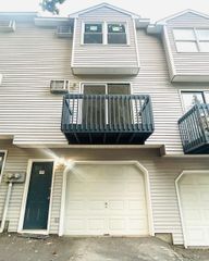 239 Glen Street 3F, New Britain, CT 06051