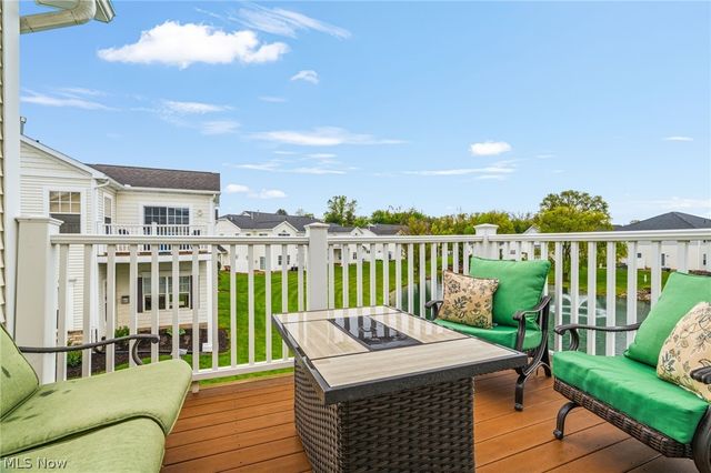 1340 Cascade Circle W, Canton, OH 44708