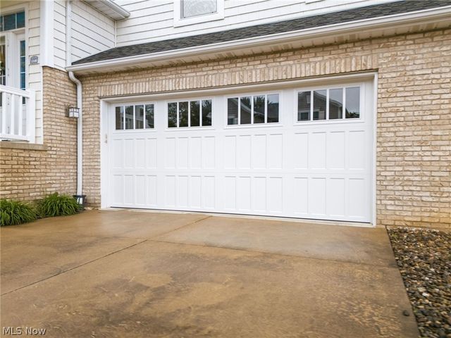 1340 Cascade Circle W, Canton, OH 44708