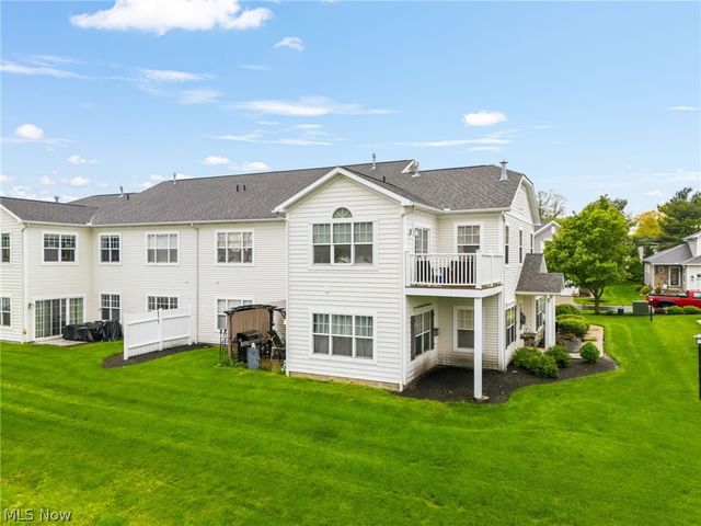 1340 Cascade Circle W, Canton, OH 44708