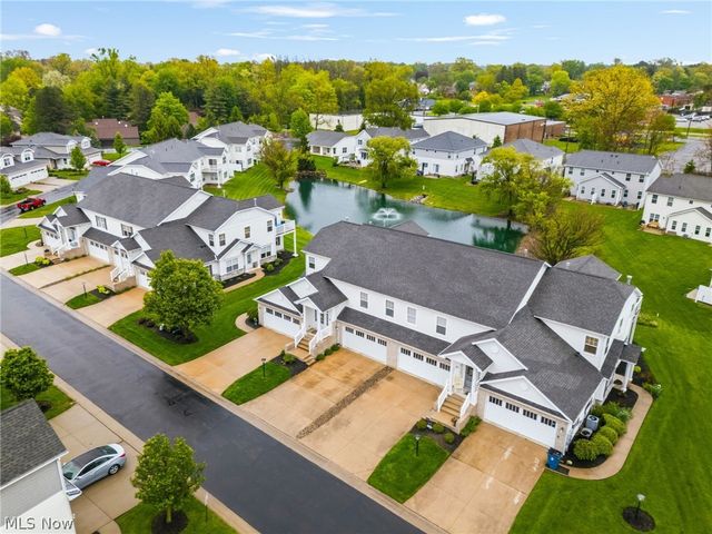 1340 Cascade Circle W, Canton, OH 44708