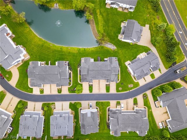 1340 Cascade Circle W, Canton, OH 44708