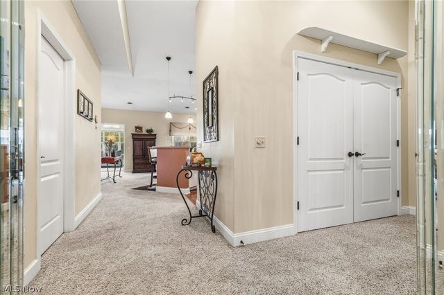 1340 Cascade Circle W, Canton, OH 44708
