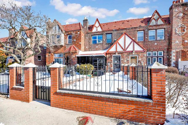 10925 Francis Lewis Boulevard, Queens Village, NY 11429