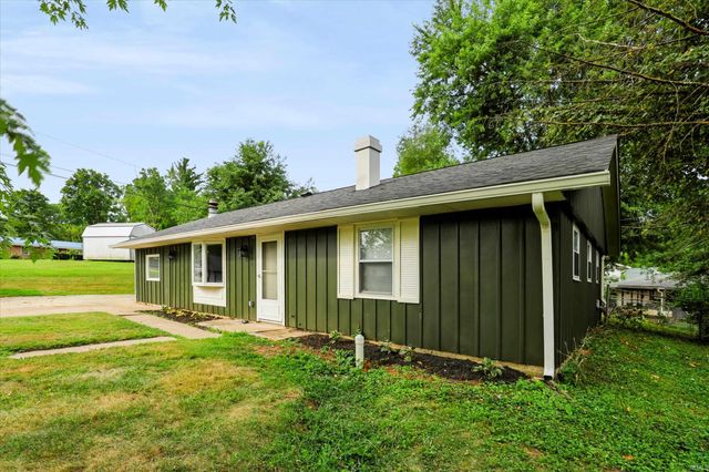 3321 N Stoneycrest Road, Bloomington, IN 47404