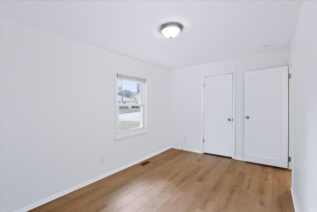 3321 N Stoneycrest Road, Bloomington, IN 47404