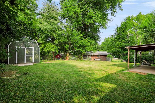 3321 N Stoneycrest Road, Bloomington, IN 47404