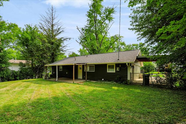 3321 N Stoneycrest Road, Bloomington, IN 47404